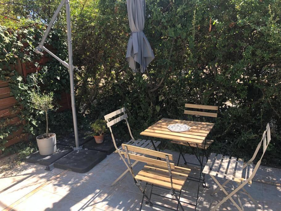 Grand Studio Veranda Et Terrasse Carqueiranne Extérieur photo